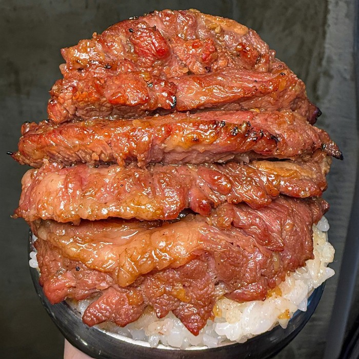 Chobul House Euljiro pork belly restaurant exterior and atmosphere